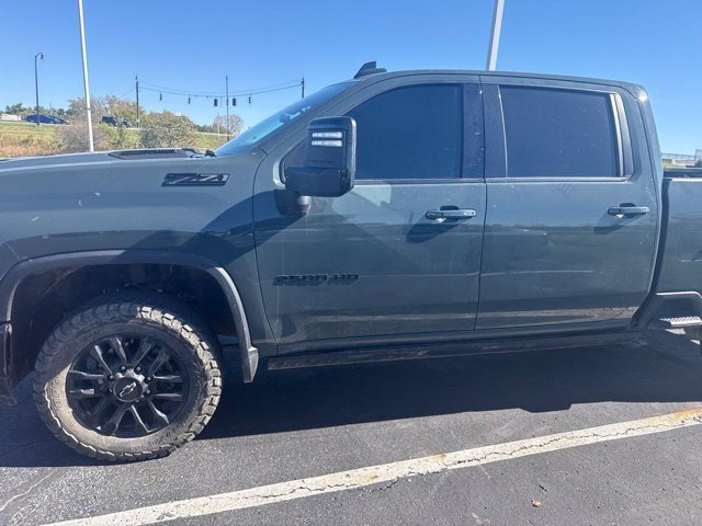Used 2025 Chevrolet Silverado 2500 LTZ w/ Trail Boss Package AWD/4WD image 7