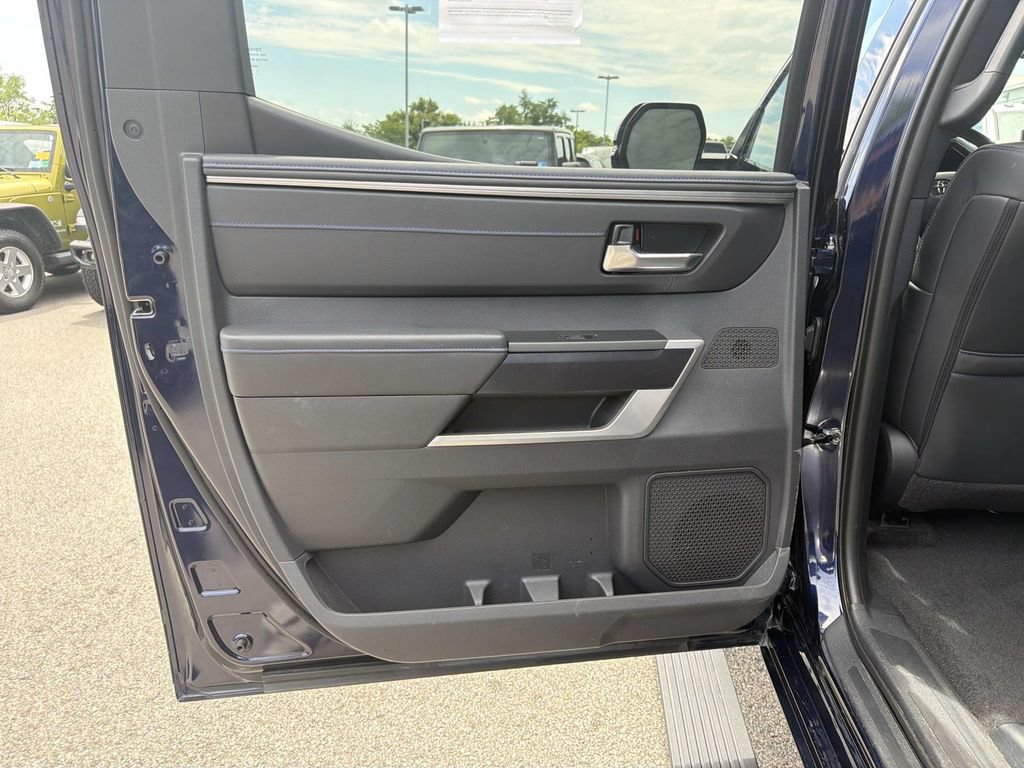 Used 2024 Toyota Tundra Platinum AWD/4WD image 20