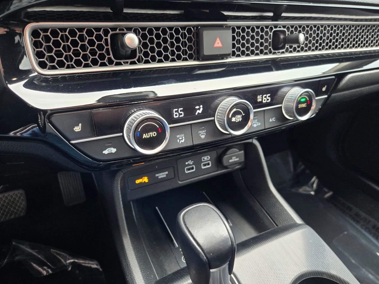 Used 2023 Honda Civic Touring image 22