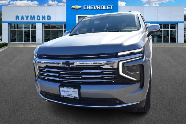 New 2026 Chevrolet Suburban Premier image 8