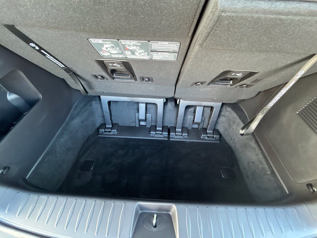Certified 2026 Kia Carnival SX FWD image 21