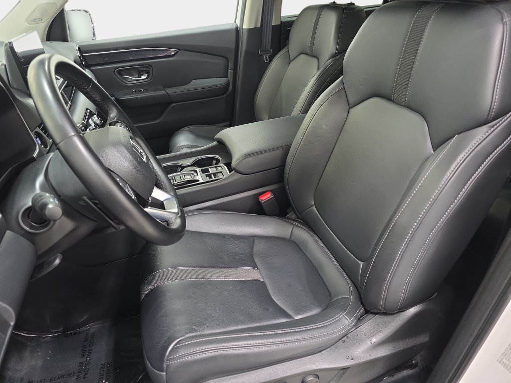 Used 2023 Honda Pilot Touring image 11