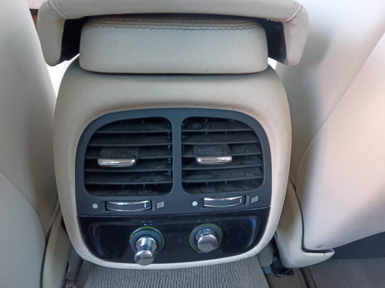 Used 2004 Jaguar XJ8 RWD image 13