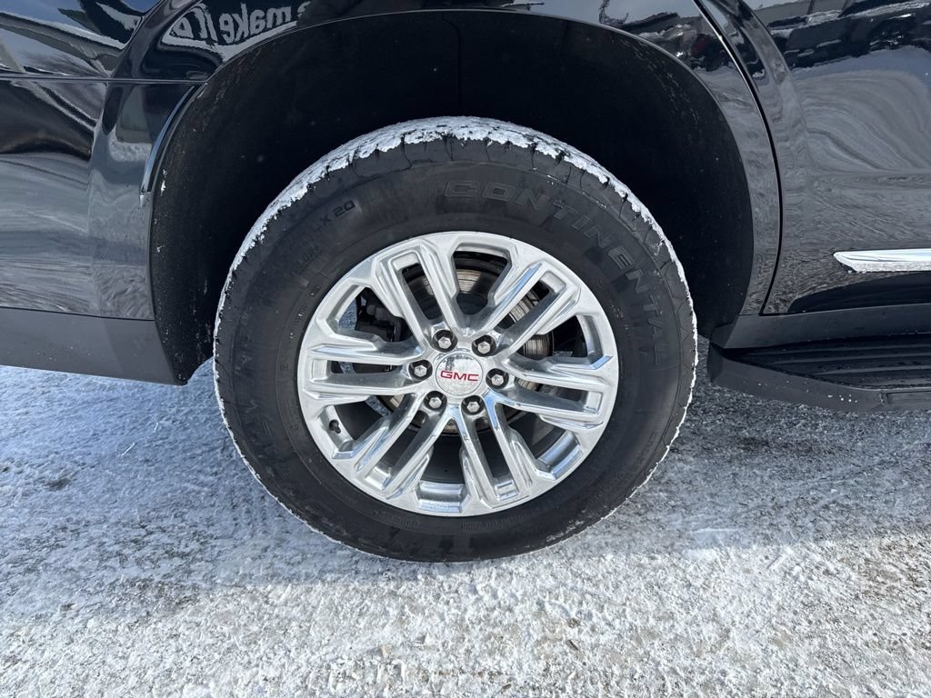 Used 2024 GMC Yukon SLT w/ SLT Luxury Package AWD/4WD image 14