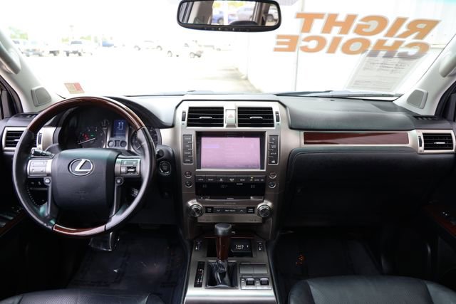 Used 2015 Lexus GX 460 w/ Premium Package AWD/4WD image 16