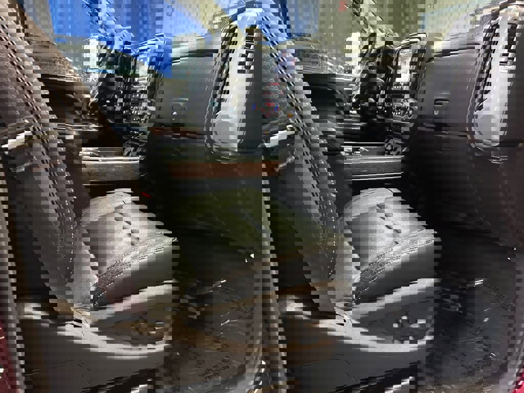 Used 2015 GMC Sierra 2500 SLT w/ Duramax Plus Package image 26