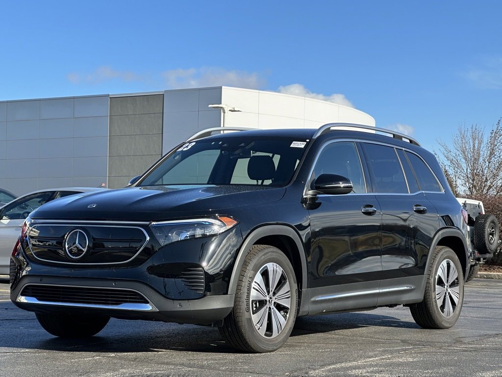 Used 2023 Mercedes-Benz EQB 300 4MATIC image 24