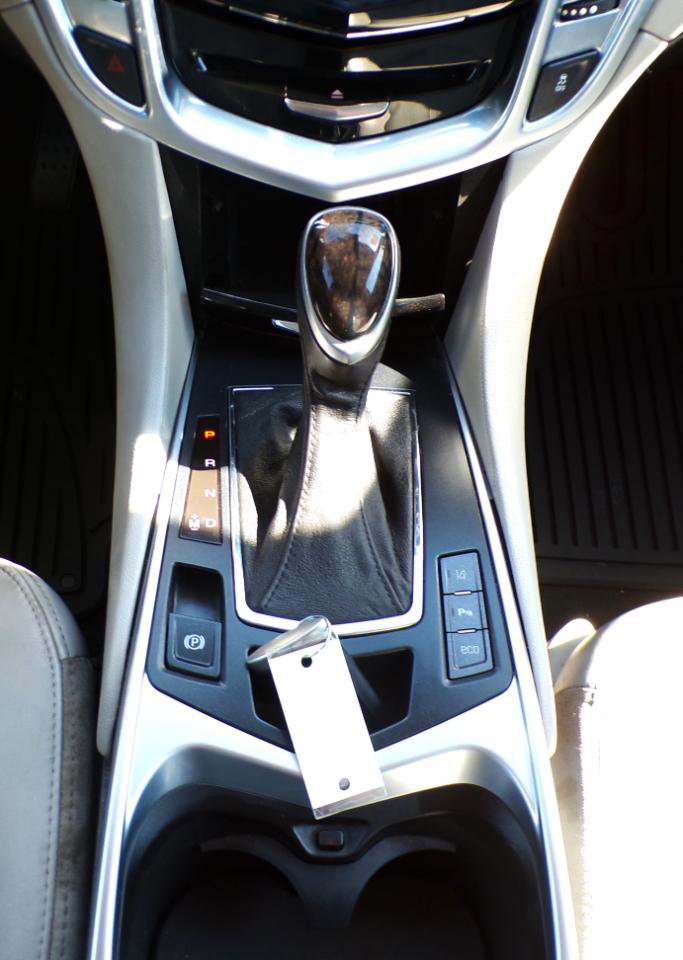 Used 2014 Cadillac SRX Luxury w/ Driver Awareness Package image 19