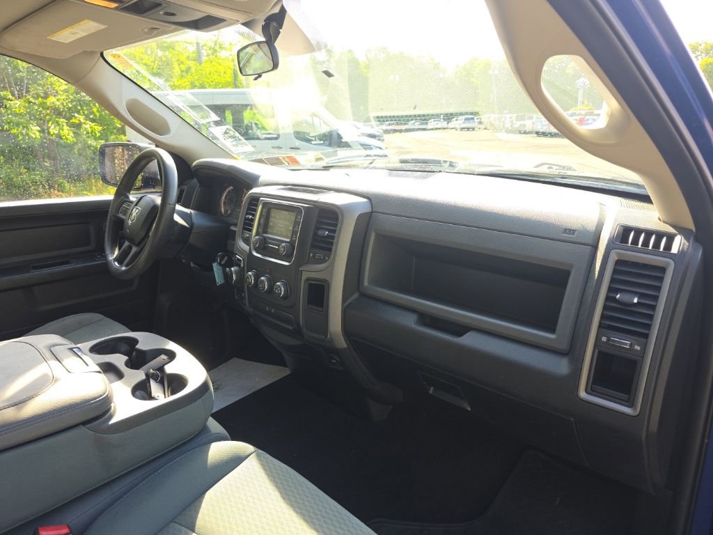 Used 2019 RAM 1500 Express AWD/4WD image 19