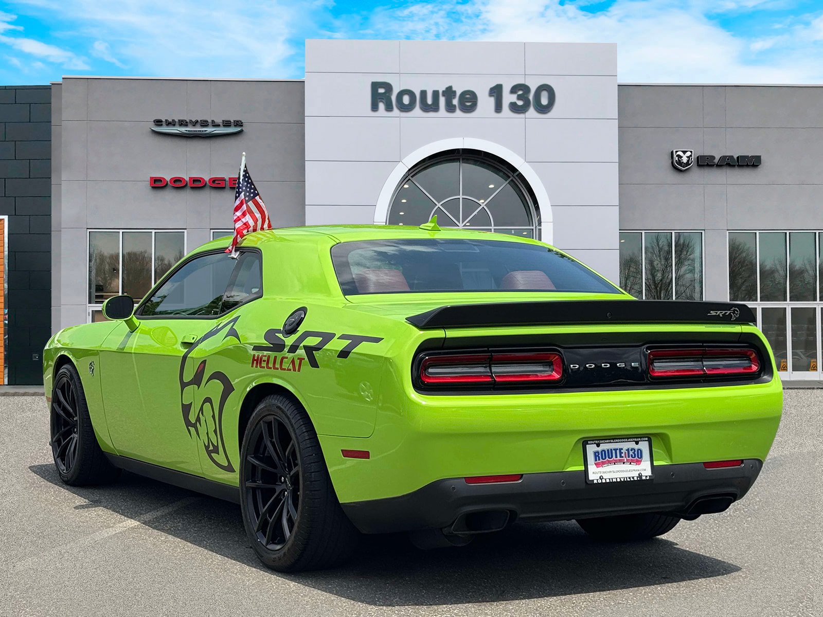 Used 2023 Dodge Challenger SRT Hellcat w/ Driver Convenience Group RWD image 3