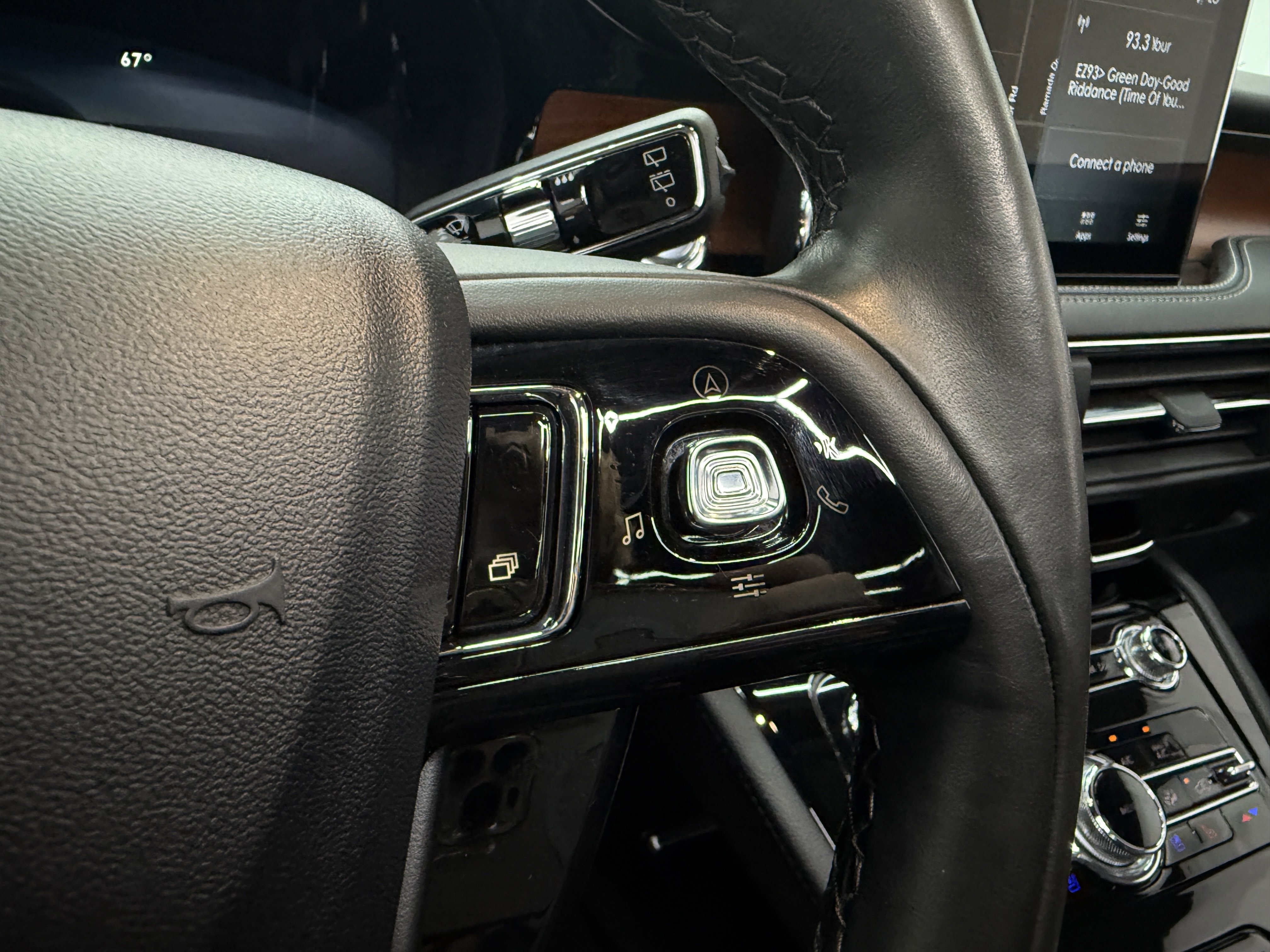 Used 2021 Lincoln Corsair Reserve w/ Elements Package image 18