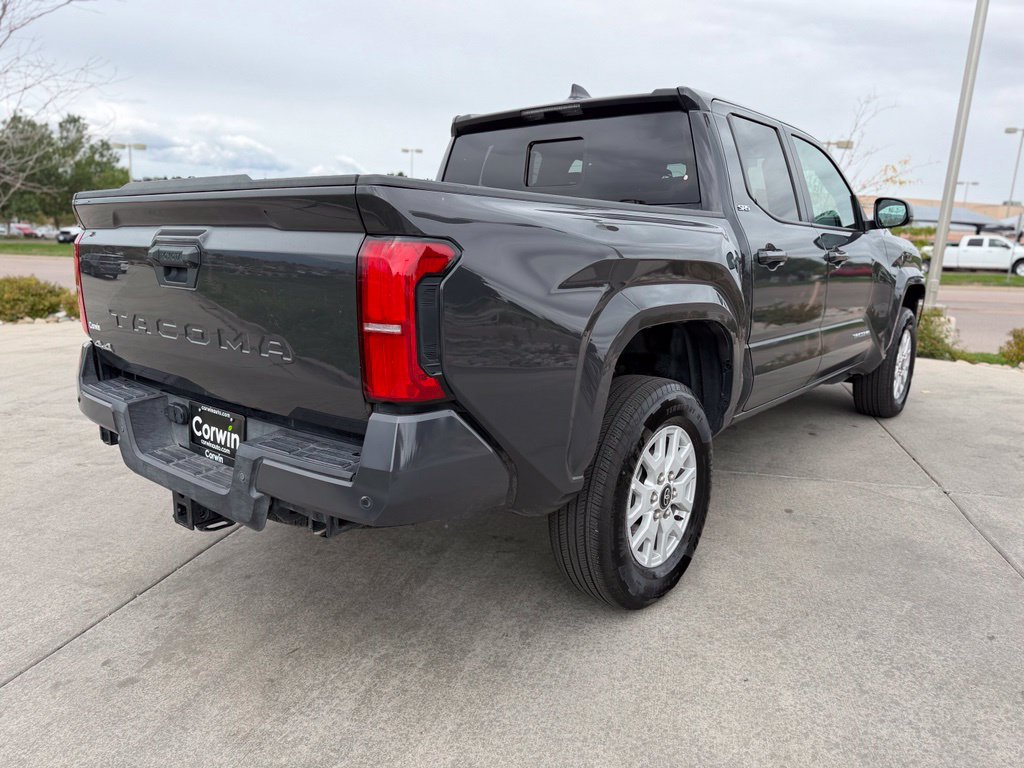 Used 2025 Toyota Tacoma SR5 AWD/4WD image 8