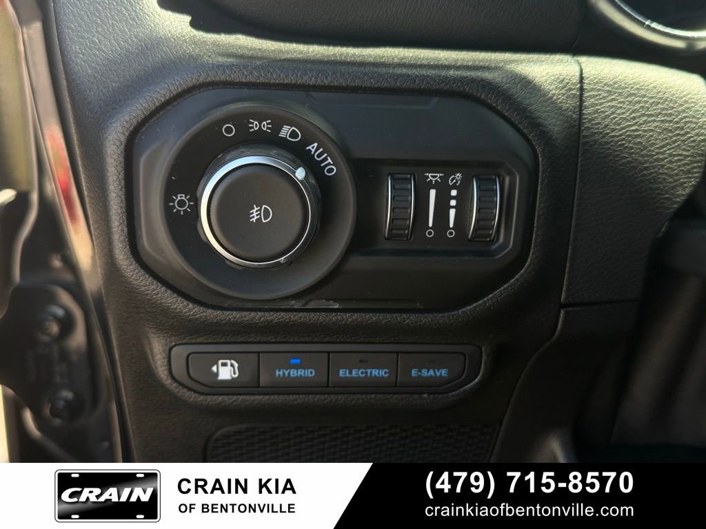 Used 2021 Jeep Wrangler Unlimited Rubicon 4xe w/ Steel Bumper Group AWD/4WD image 12