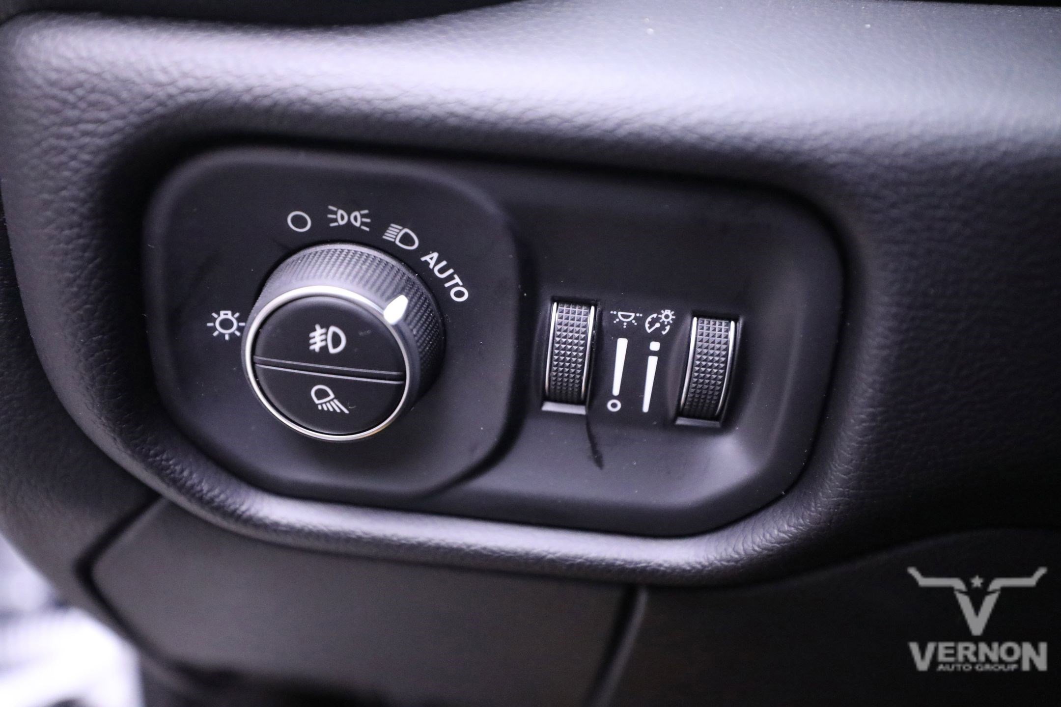 New 2025 RAM 3500 Laramie image 24