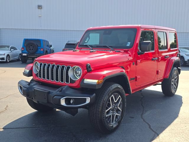 Used 2025 Jeep Wrangler Unlimited Sahara AWD/4WD image 7