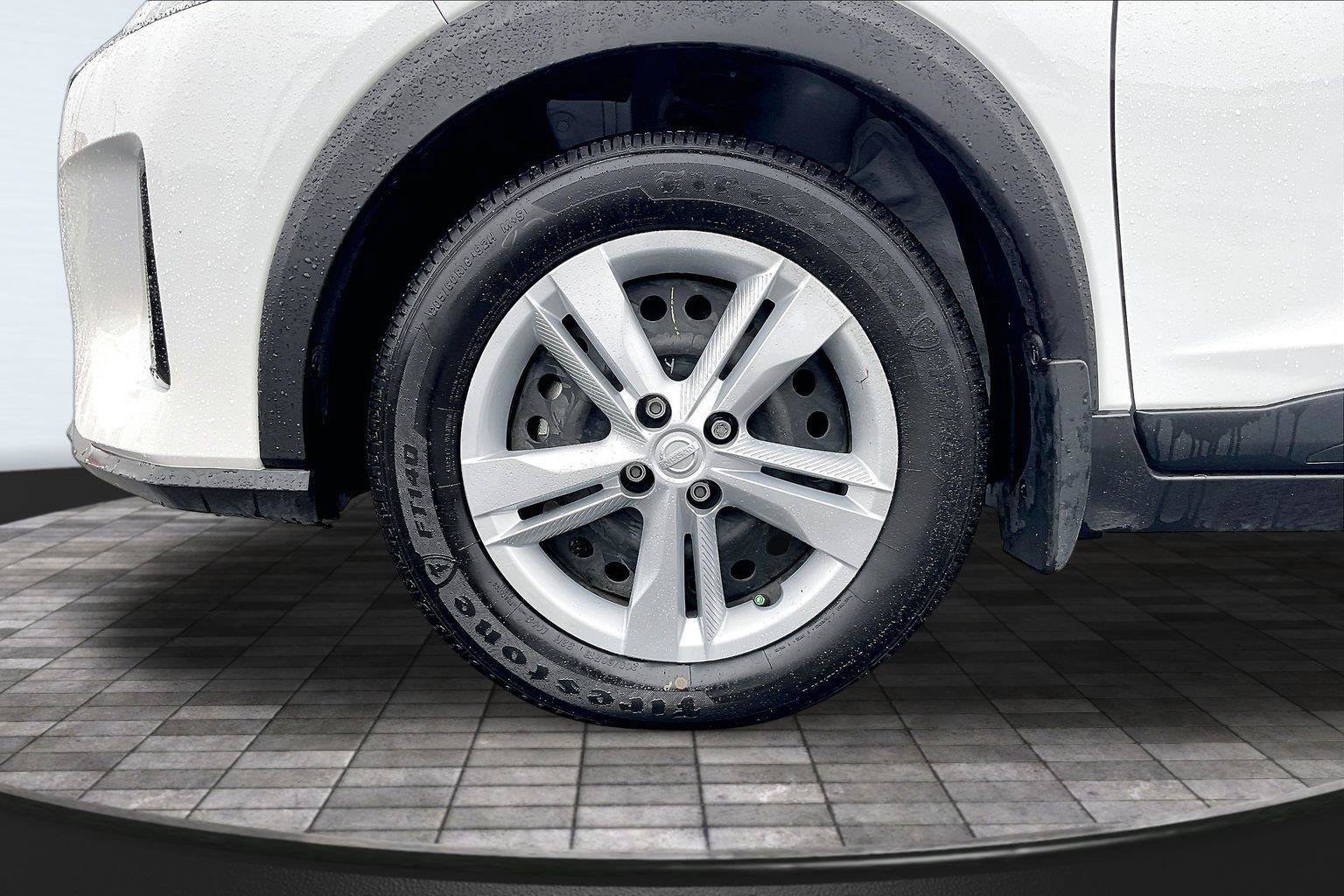 Certified 2024 Nissan Kicks S FWD image 10