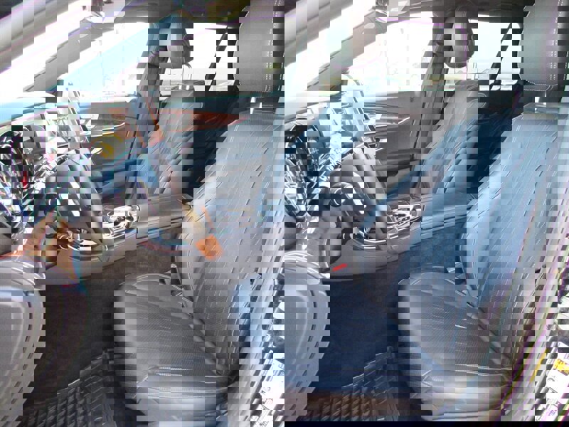 Used 2017 Mercedes-Benz E 400 4MATIC Wagon image 7