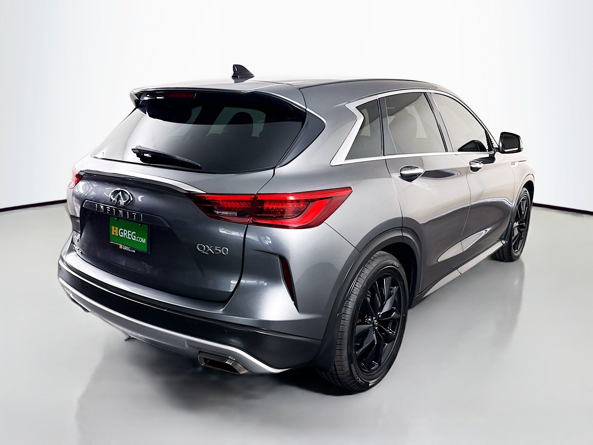Used 2021 INFINITI QX50 Pure AWD/4WD image 10