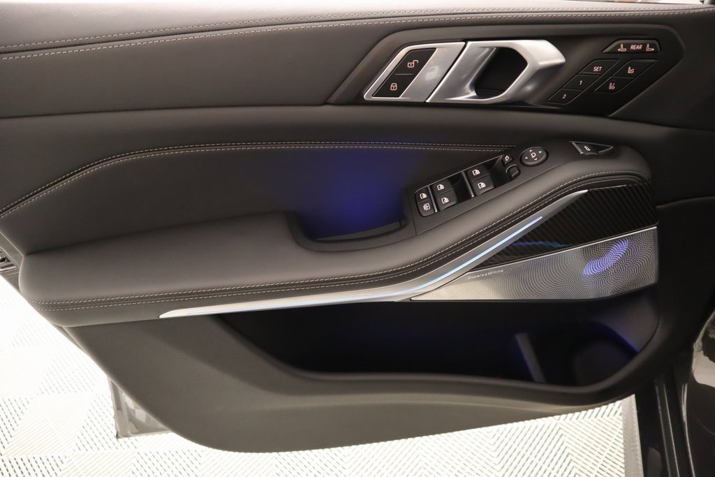 New 2026 BMW ALPINA XB7 image 19