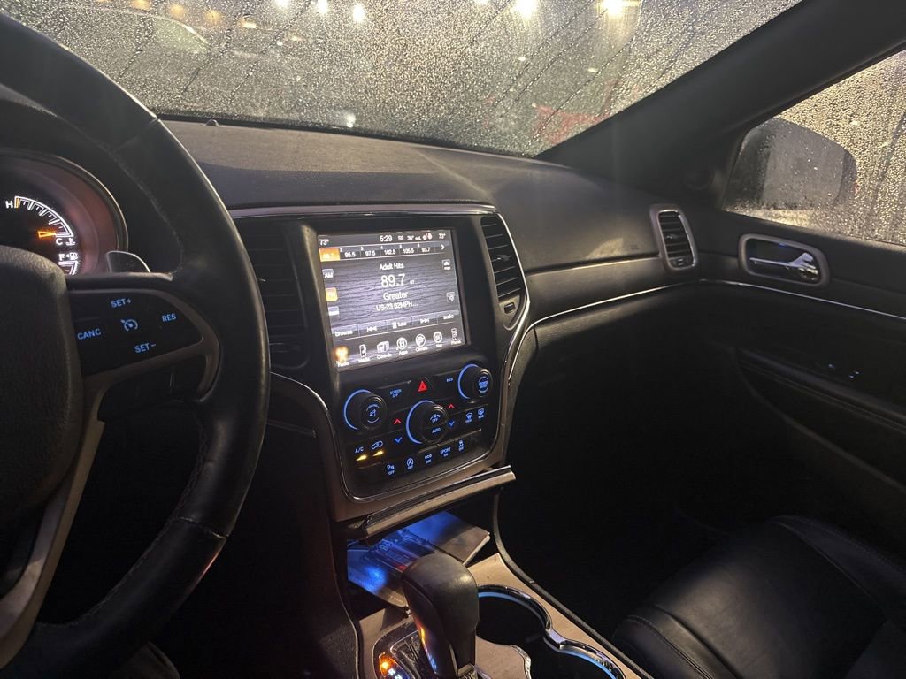 Used 2016 Jeep Grand Cherokee Limited image 17