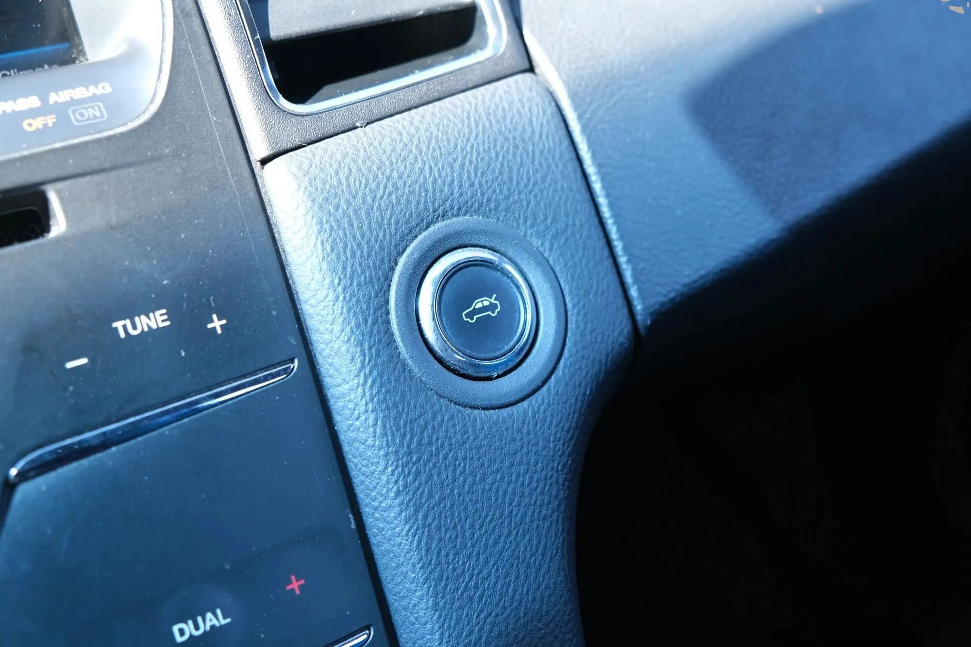 Used 2013 Ford Taurus SEL image 42