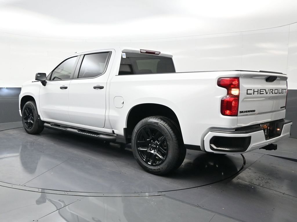 Used 2024 Chevrolet Silverado 1500 Custom w/ Turbomax Blackout Package RWD image 3