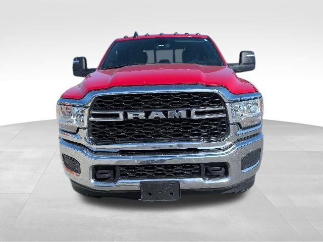 Used 2024 RAM 2500 Tradesman w/ Chrome Appearance Group AWD/4WD image 9
