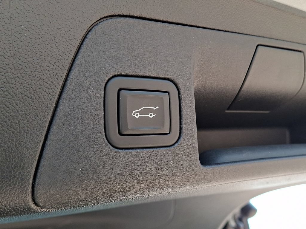 Used 2023 Buick Envision Essence AWD/4WD image 30