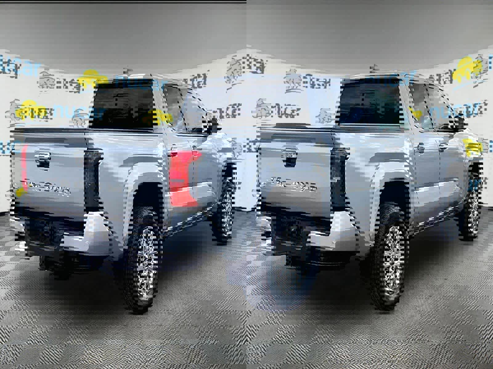 Used 2024 Toyota Tacoma Limited w/ Limited Package (LT) image 6