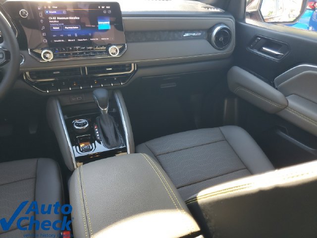 Used 2026 Chevrolet Colorado ZR2 w/ Technology Package AWD/4WD image 13