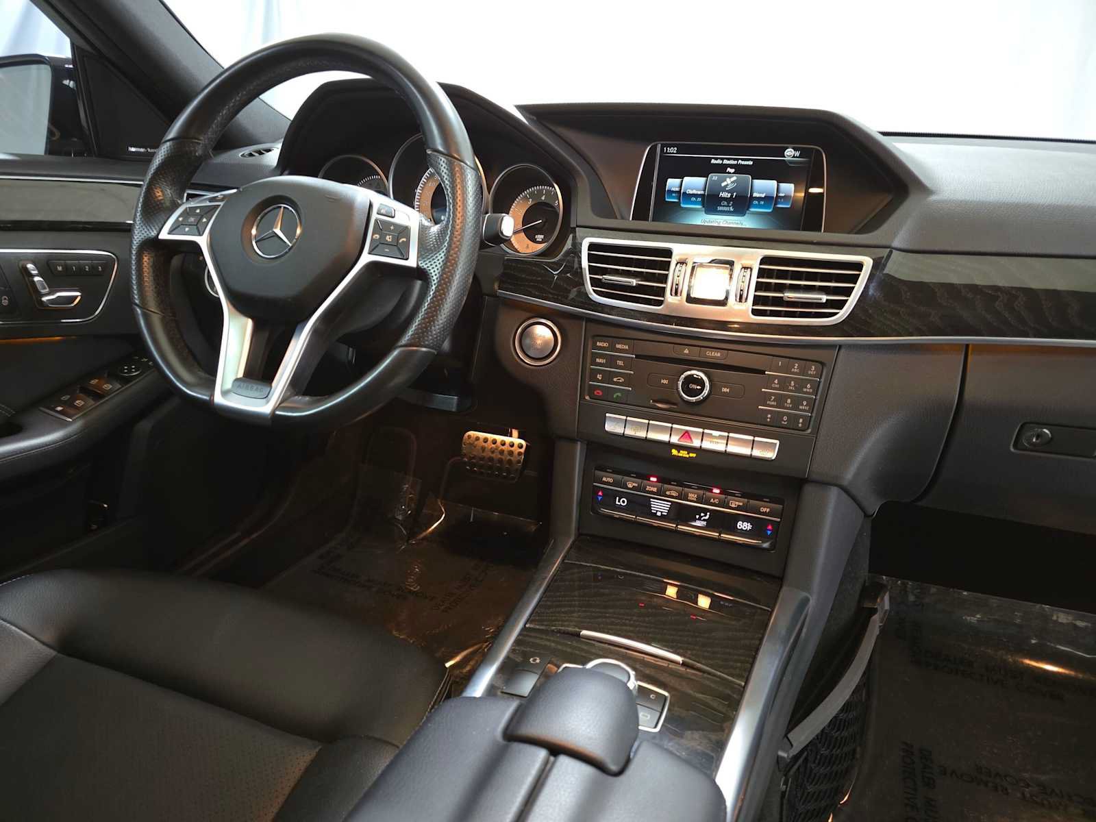 Used 2016 Mercedes-Benz E 350 Sedan image 11
