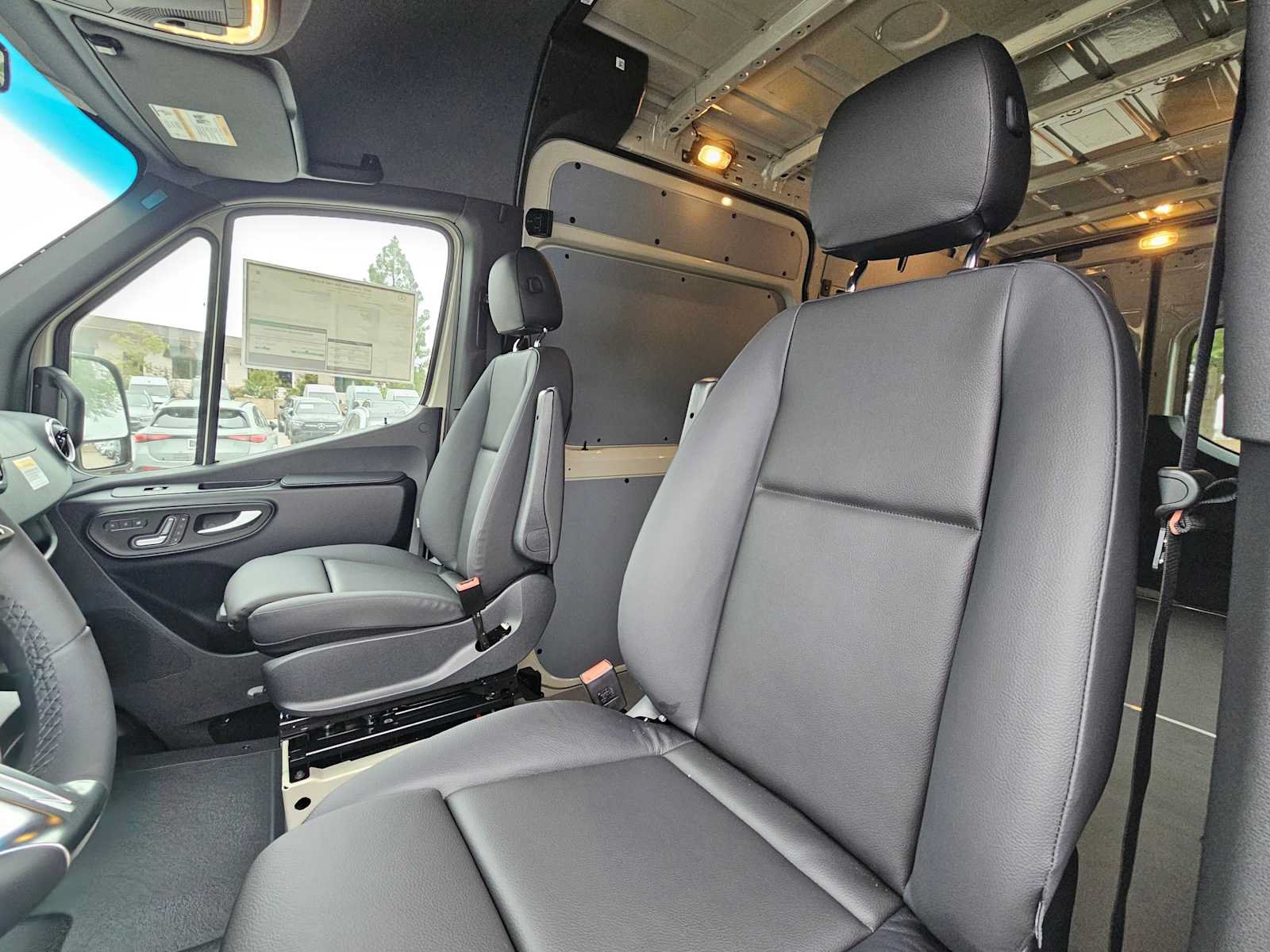 New 2026 Mercedes-Benz Sprinter 2500 image 21