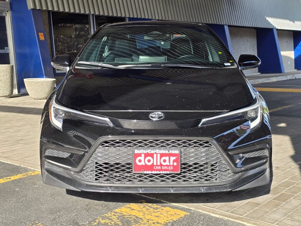 Used 2024 Toyota Corolla XSE FWD image 2