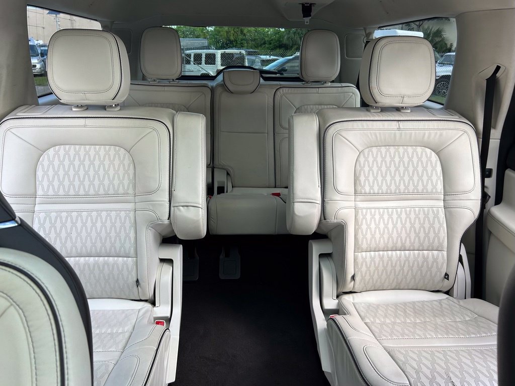 Used 2022 Lincoln Navigator L Black Label AWD/4WD image 14