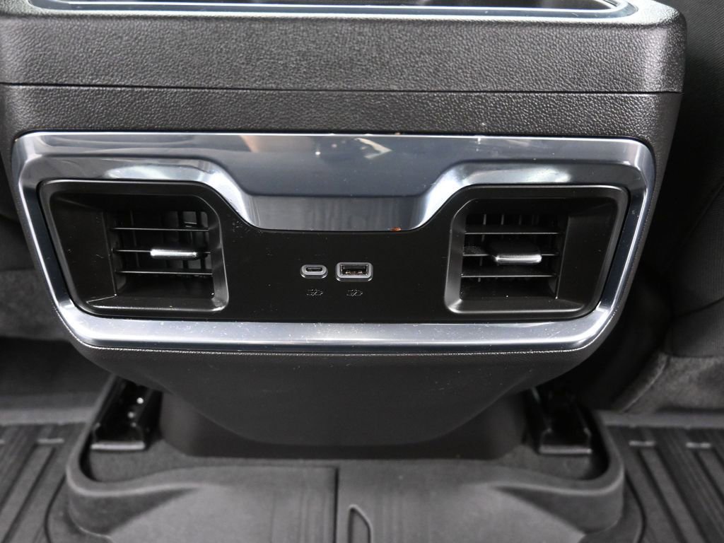 Used 2024 GMC Sierra 1500 Elevation w/ LPO, Elevation Black Package RWD image 10