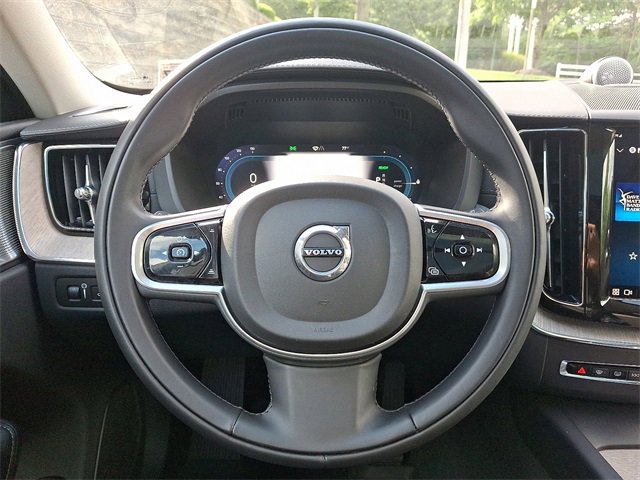 Used 2022 Volvo XC60 T8 Inscription w/ Advanced Package image 21
