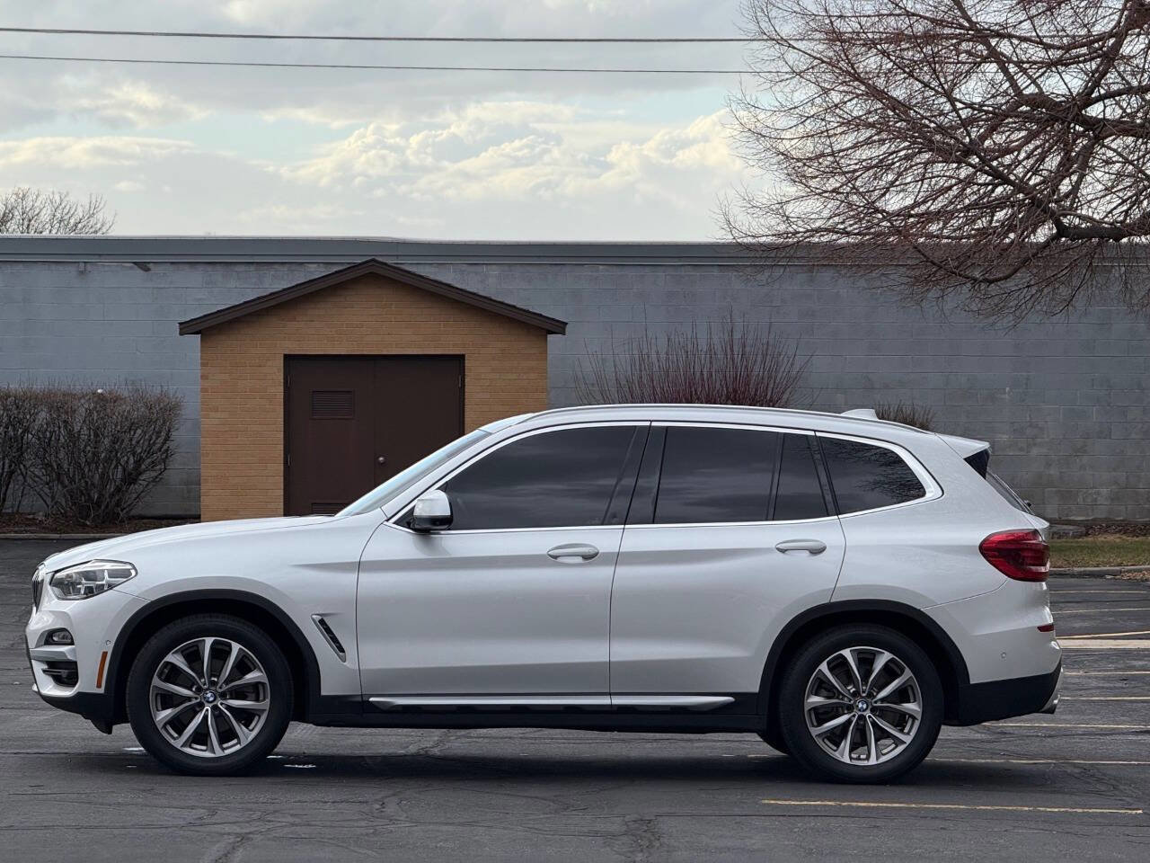 Used 2019 BMW X3 xDrive30i w/ Executive Package AWD/4WD image 8