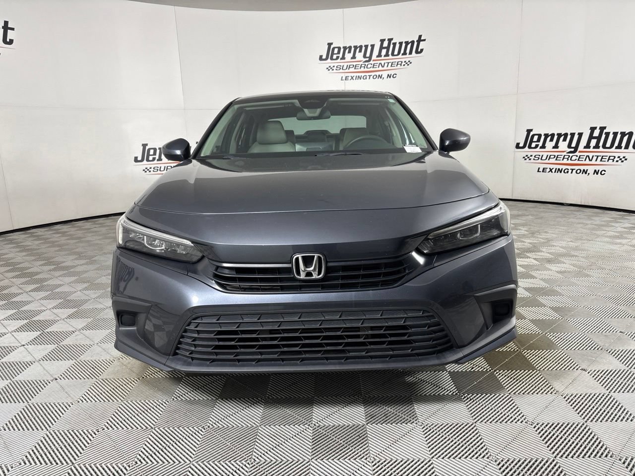 Used 2023 Honda Civic LX image 4
