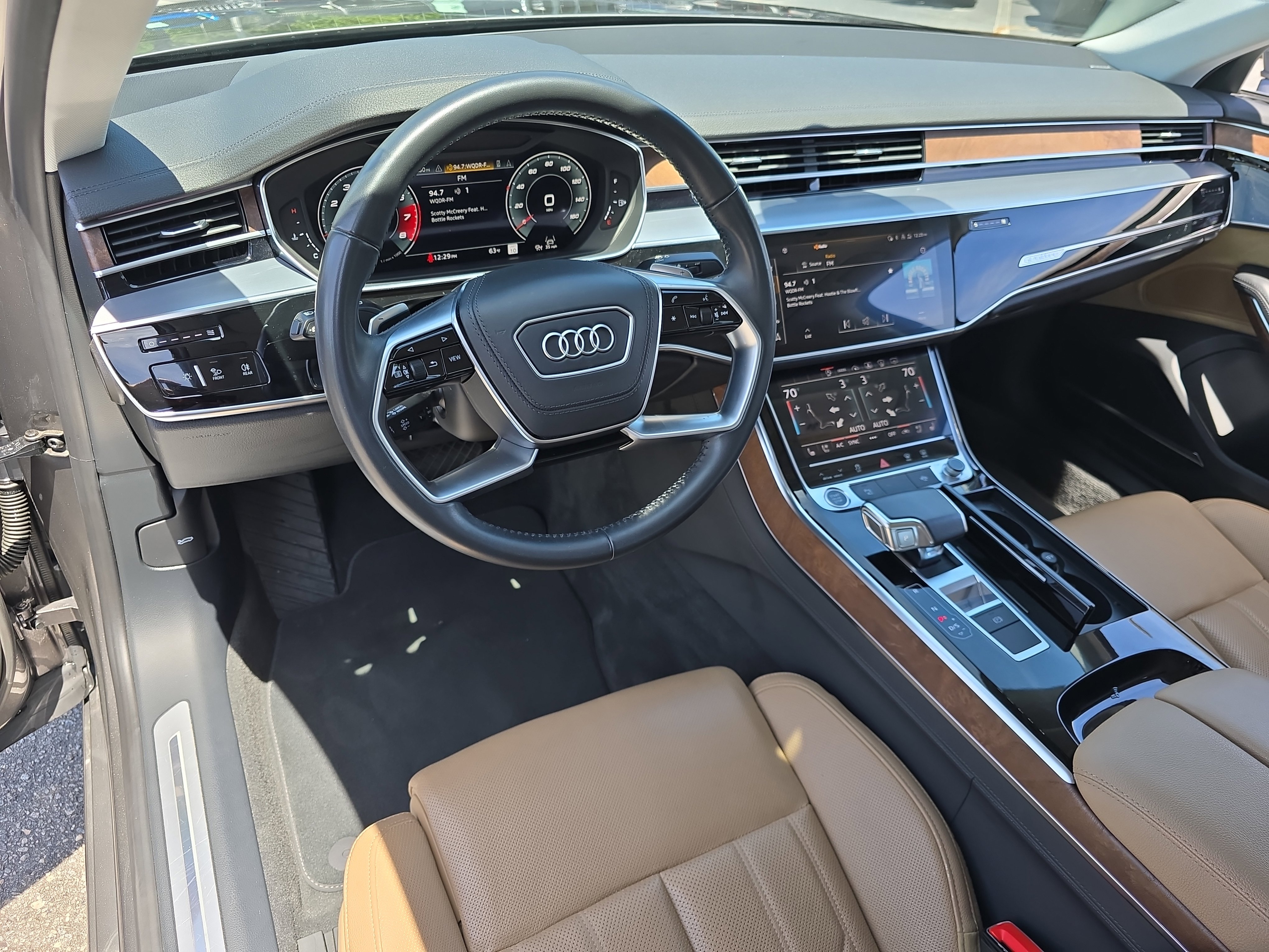 Used 2021 Audi A8 L 3.0T w/ Executive Plus Package AWD/4WD image 16
