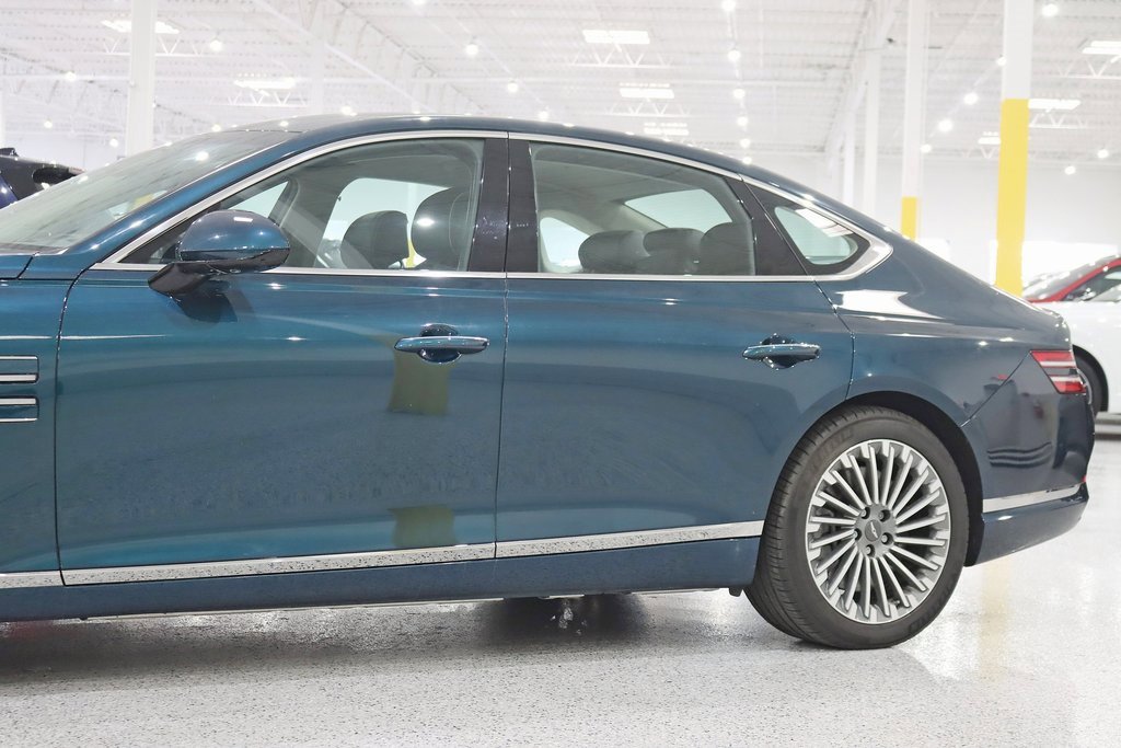 Used 2023 Genesis G80 image 3