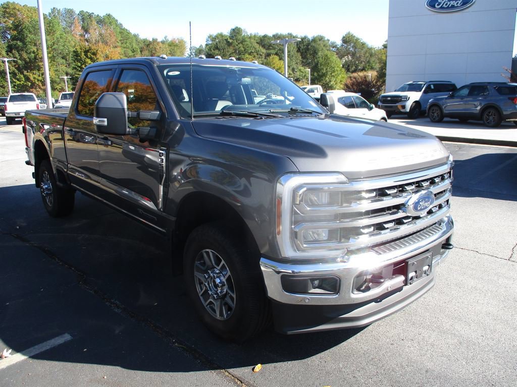 Used 2023 Ford F350 Lariat w/ Lariat Ultimate Package AWD/4WD image 2