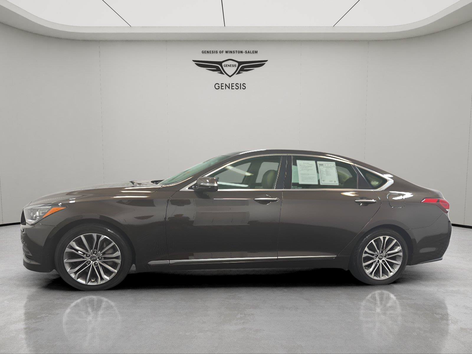 Used 2015 Hyundai Genesis 3.8 AWD/4WD image 2