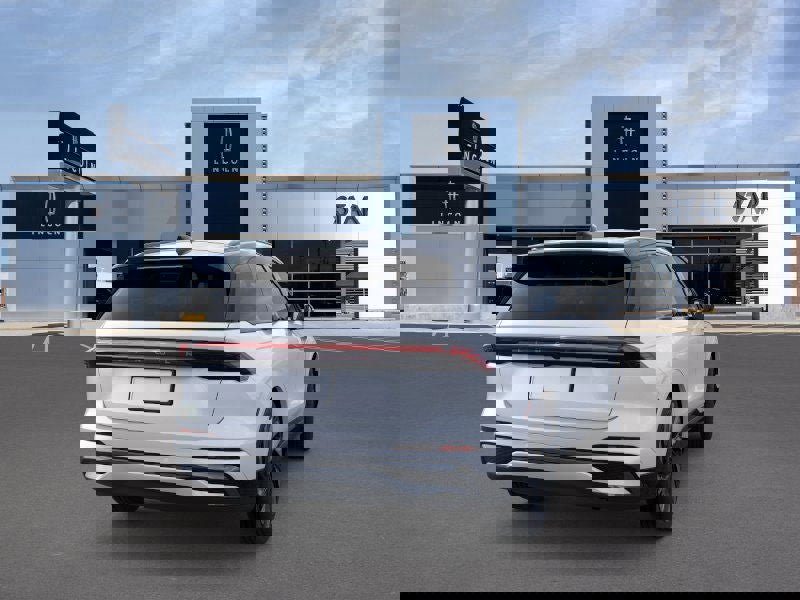 New 2025 Lincoln Nautilus Reserve w/ Jet Appearance Package image 8