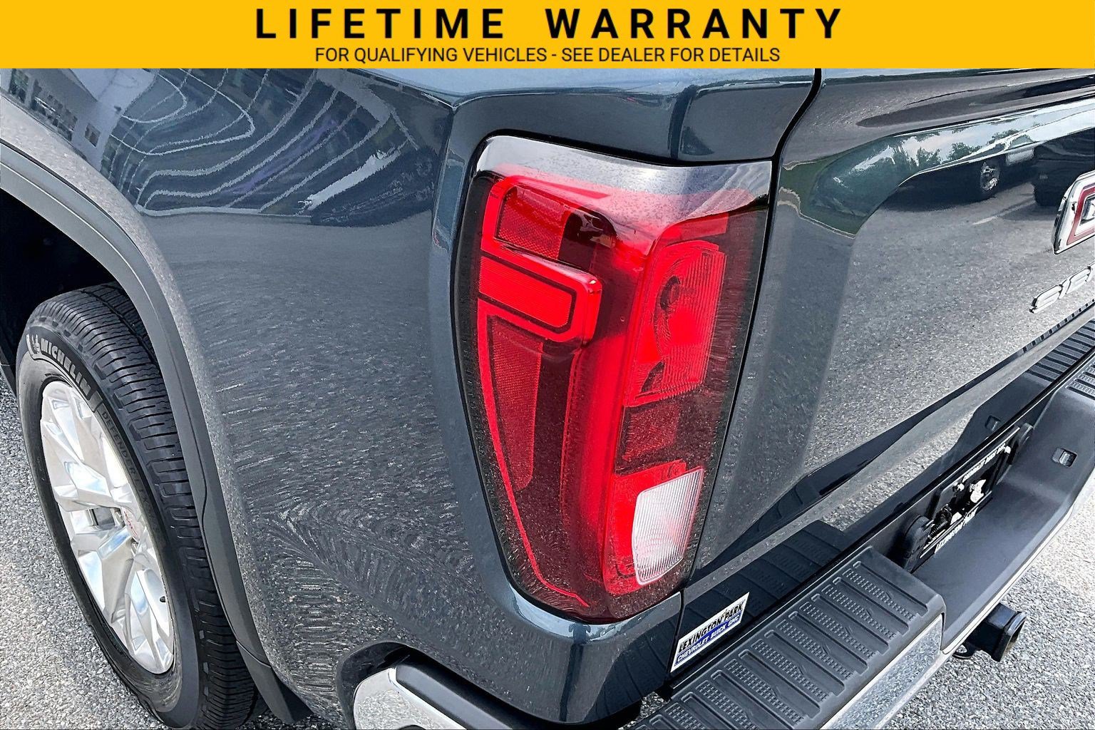 Used 2020 GMC Sierra 1500 SLE w/ SLE Value Package AWD/4WD image 34