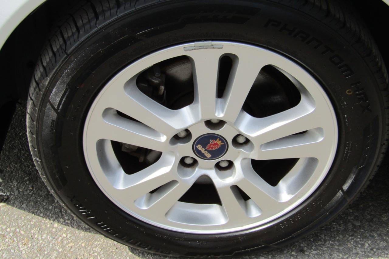 Used 2007 Saab 9-3 2.0T w/ Premium Audio Pkg FWD image 32