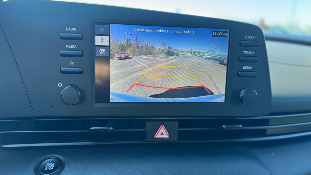 Used 2025 Hyundai Elantra Sport image 11