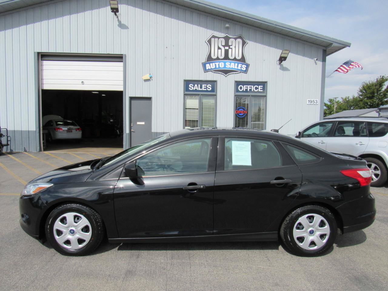 Used 2014 Ford Focus S FWD image 3