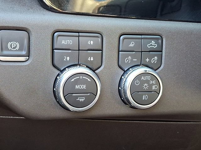 New 2026 GMC Sierra 2500 SLT w/ SLT Premium Package AWD/4WD image 19