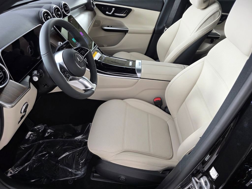 New 2026 Mercedes-Benz GLC 300 image 6