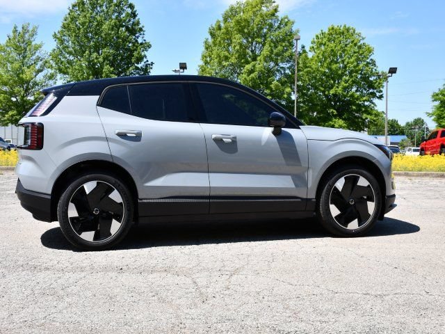 New 2026 Volvo EX30 Plus w/ Protection Package Premier AWD/4WD image 8